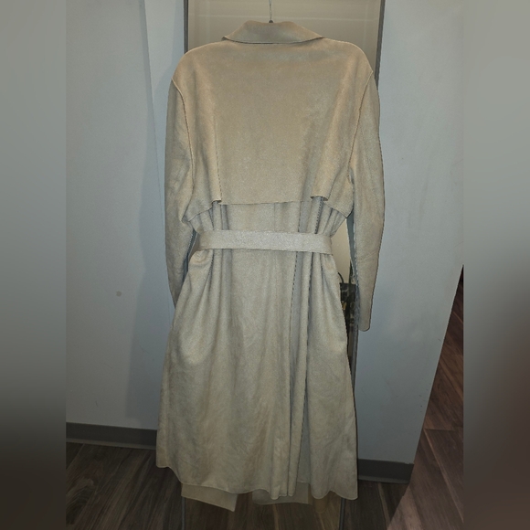 H&M Classic Beige Trench Coat for Women - Faux Suede Like Material XXL - Picture 4 of 9